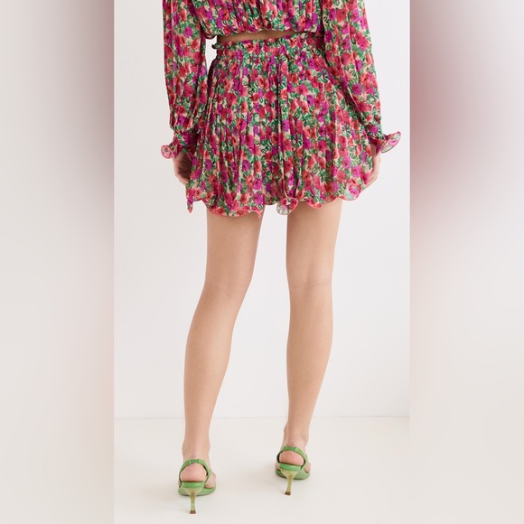 ENDLESS ROSE FLORAL PLEATED MINI SKIRT AND BUBBLE TOP SET SIZE MEDIUM - Picture 8 of 16